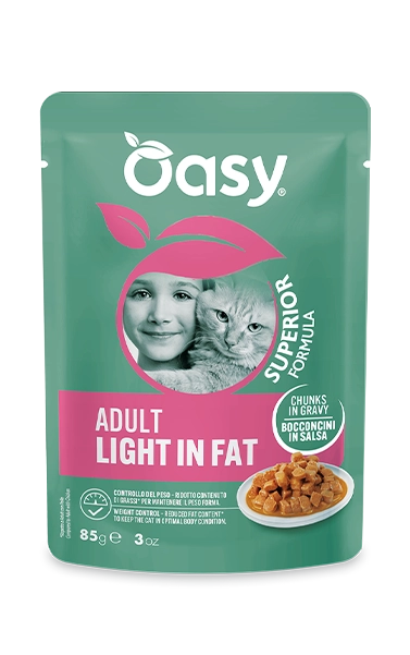 Bocconcini in salsa Superior Formula per gatti - Adult Light in Fat con Pollo